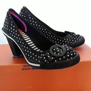 Rocket Dog Gretal Girl, Fun Black / White Polka Dot Satin Fabric Pumps, Size 7